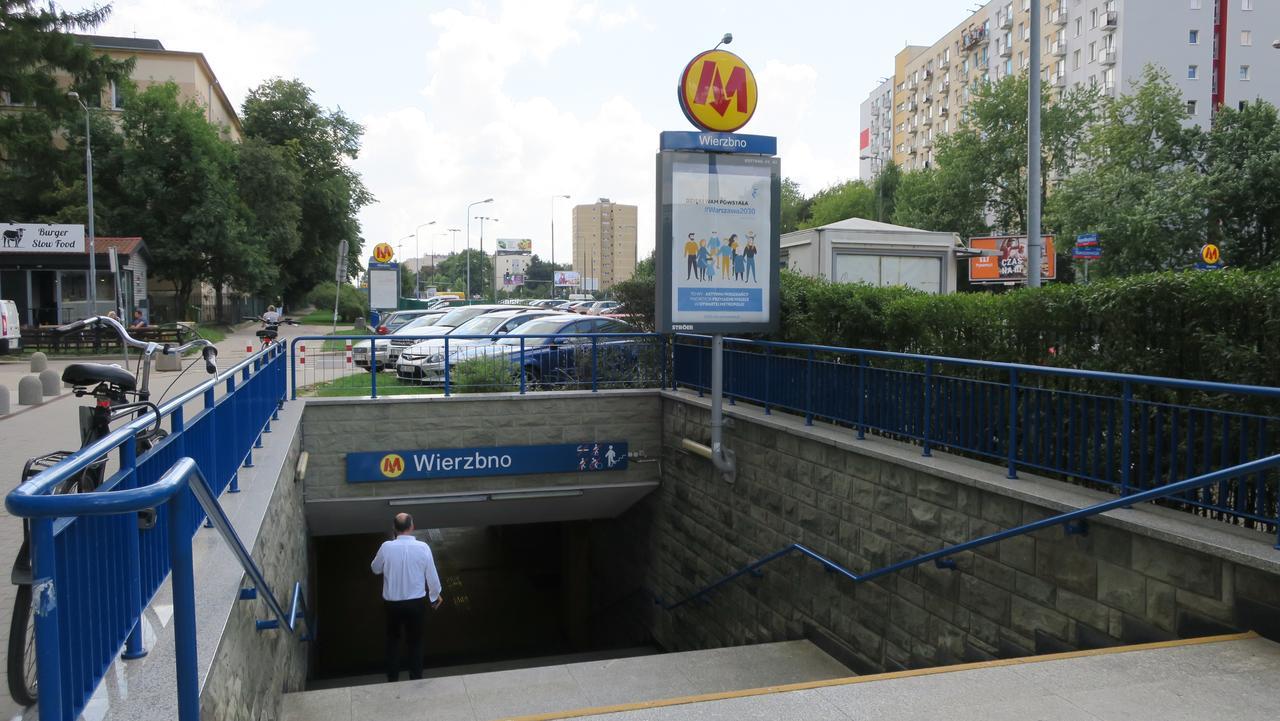 Wierzbno Hostel 바르샤바 외부 사진